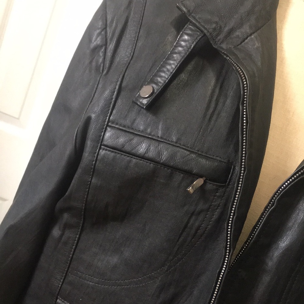 Boss leather jacket - Picture 3 of 7